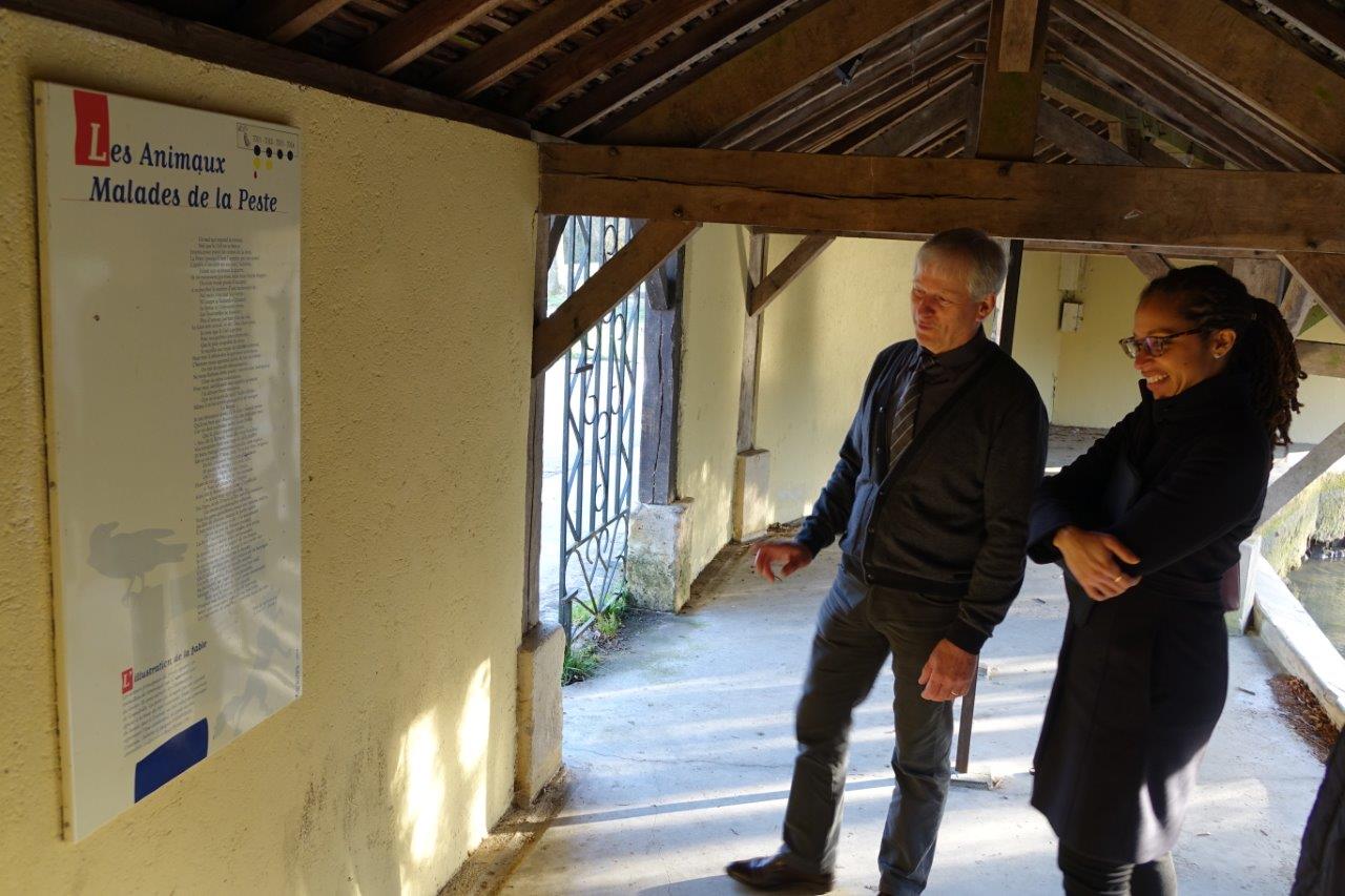 La fable "Les animaux malades de la peste" illustre le lavoir de Condé-en-Brie.