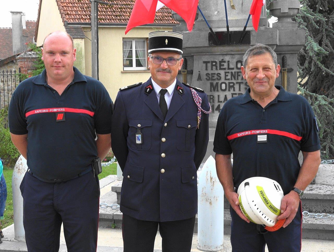 De gauche à droite : le caporal-chef Boutville, le lieutenant-colonel Gérard et le capitaine Couvent.