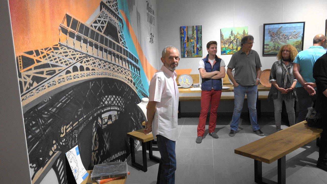 Si Anna porte l'Art à la maison, Franck Météyer porte, lui, le champagne !