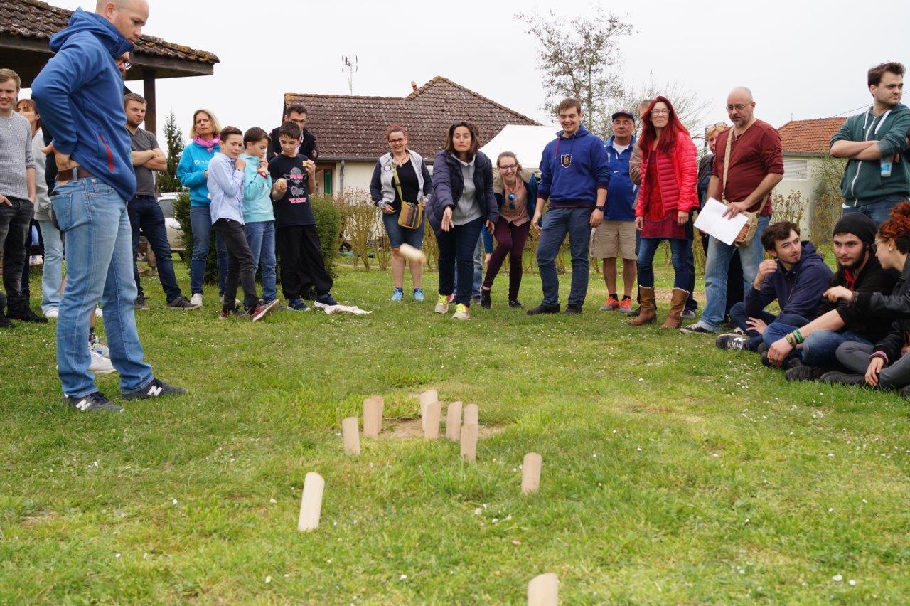 Le mölkky est un jeu de quilles Finlandais qui a trouvé des adeptes en France...