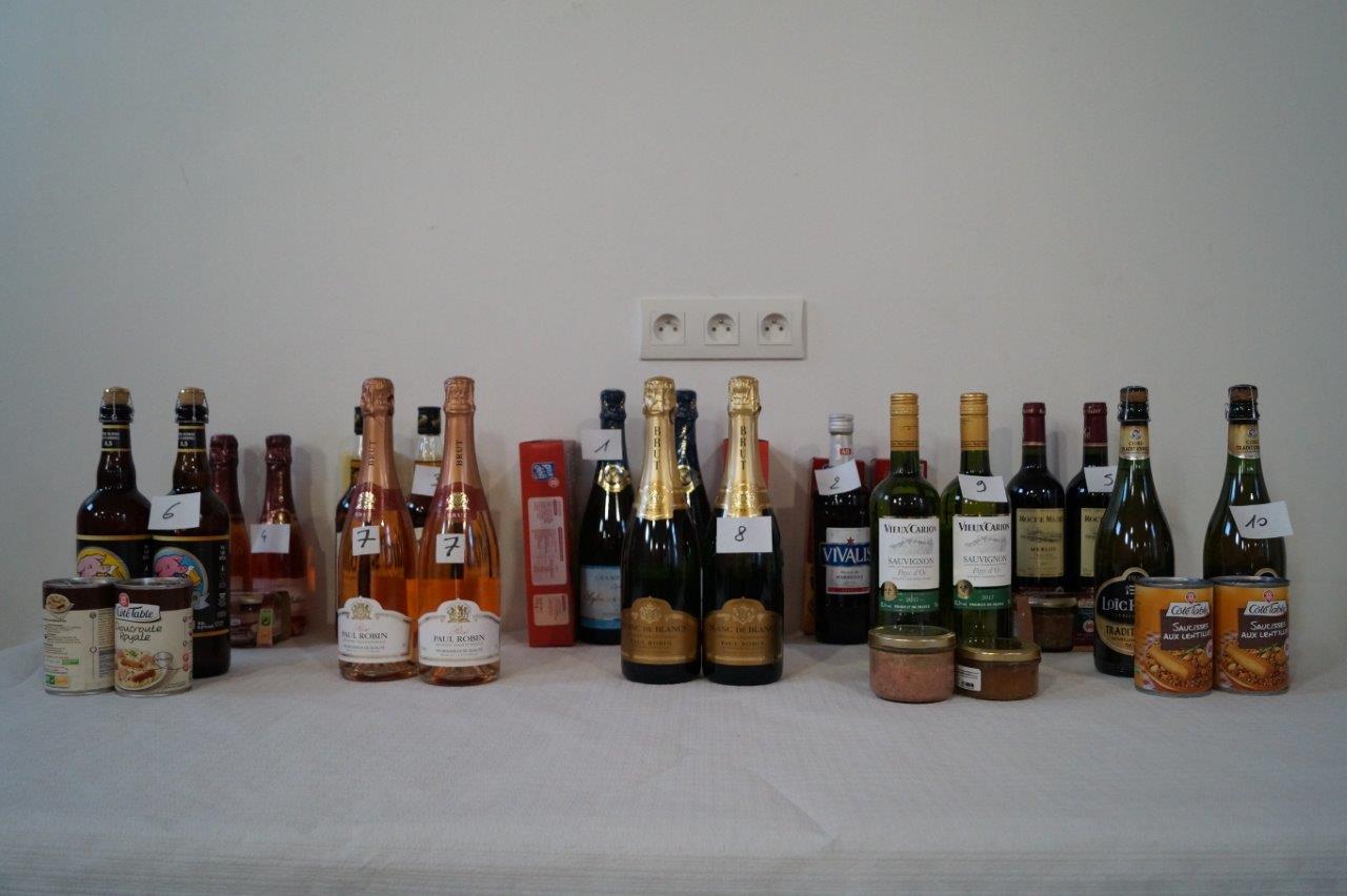 Le champagne sud axonais Sylvain Billion et l'enseigne de la grande distribution Leclerc Château-Thierry sont les partenaires du concours de belote.