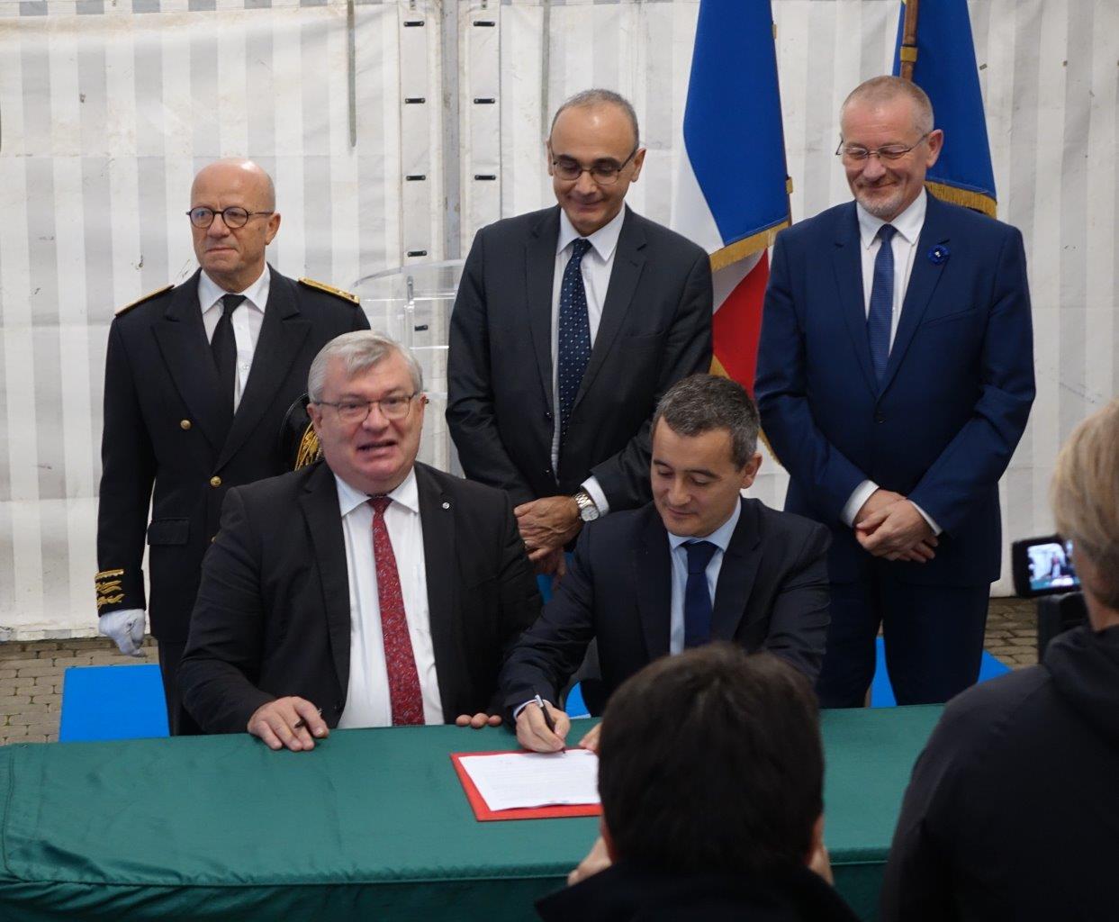 Signature de la première charte d'engagements du nouveau réseau de proximité dans la Marne.