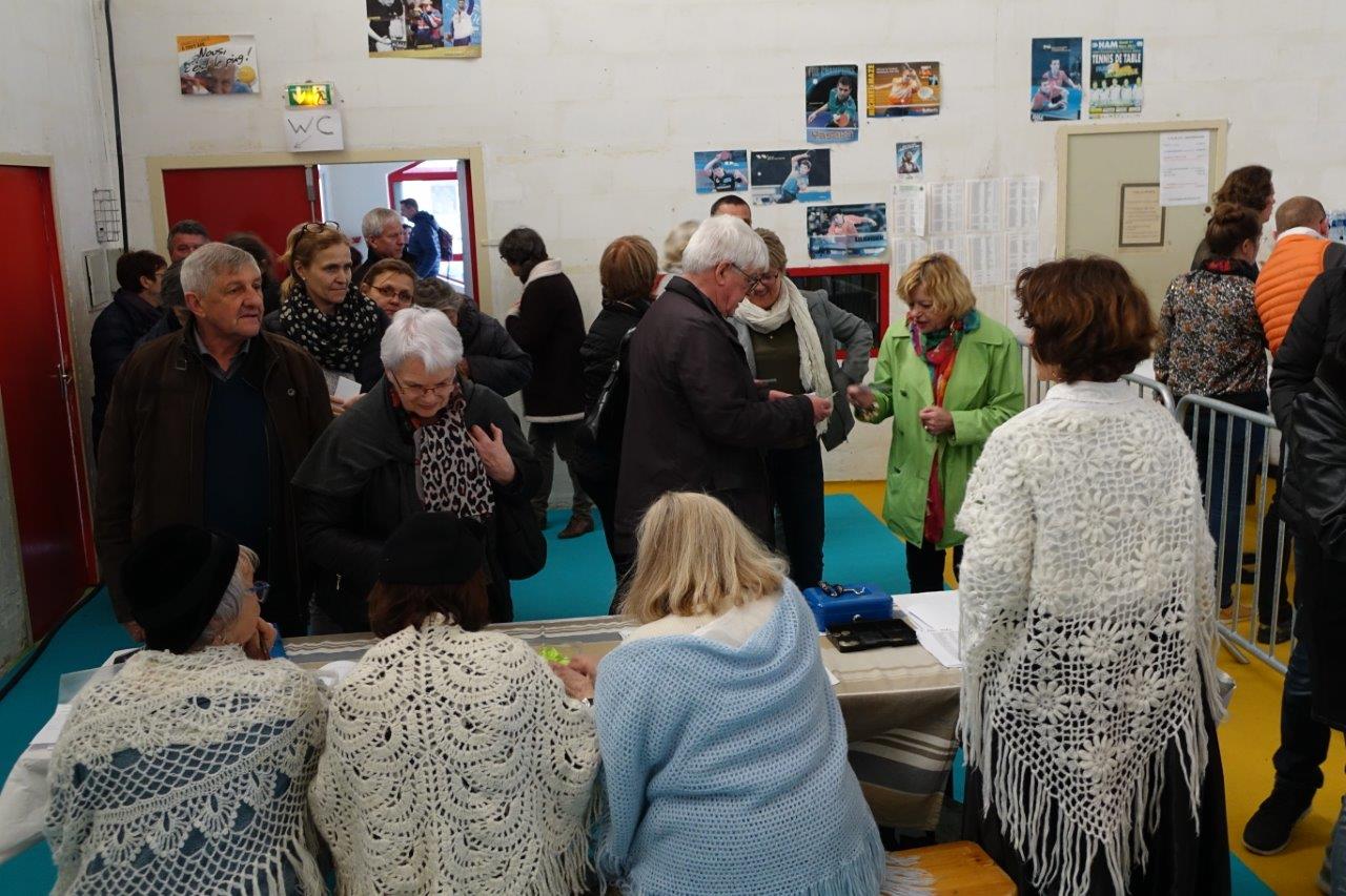 300 spectateurs ont investi le gymnase de Condé-en-Brie lors de la première représentation.