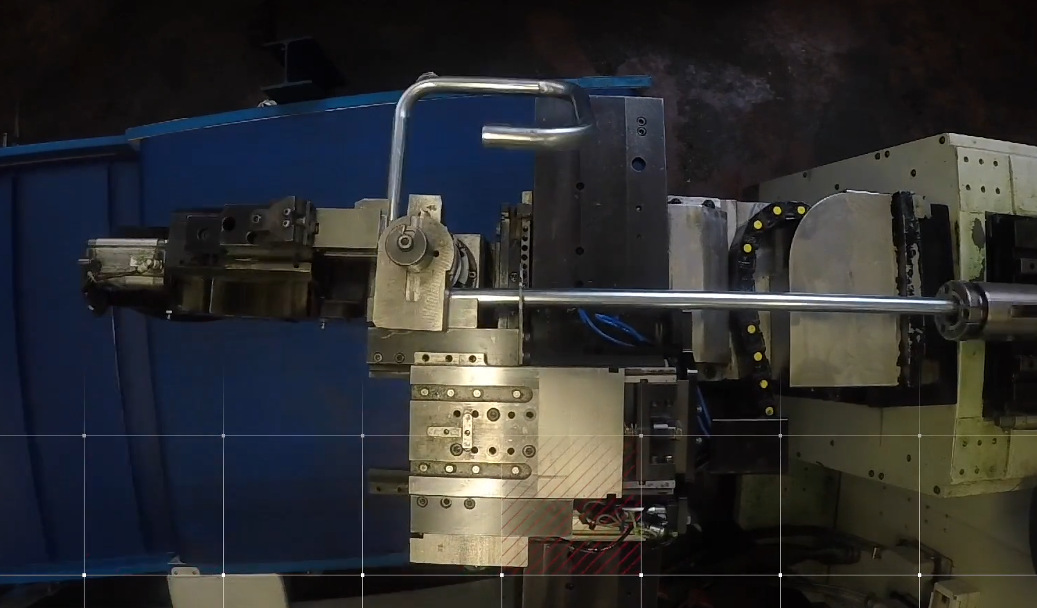 Impianti automatici di curvatura tubi e barre a 16 assi CNC