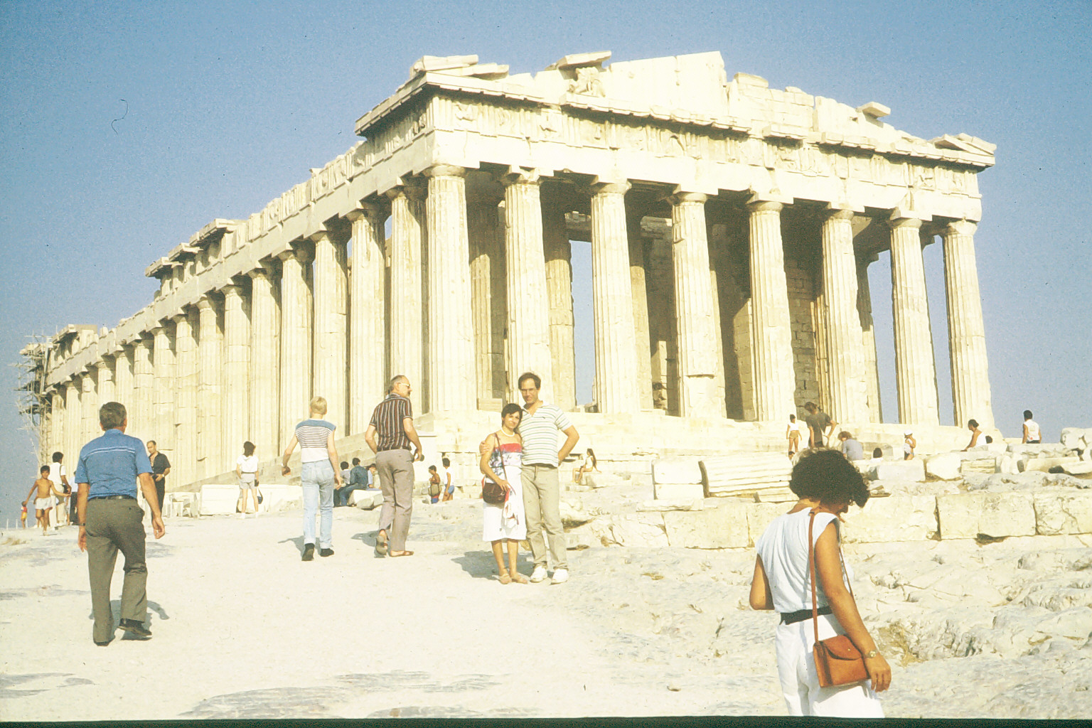 Vor der Akropolis