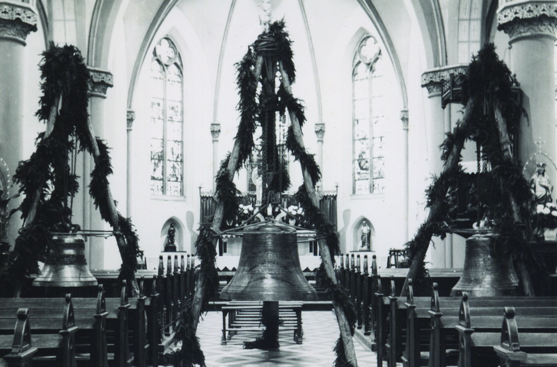 Die neuen Glocken für den neuen Kirchturm 1961
