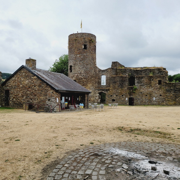 Burg Reuland