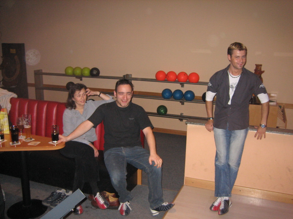 Bowling team building 2006