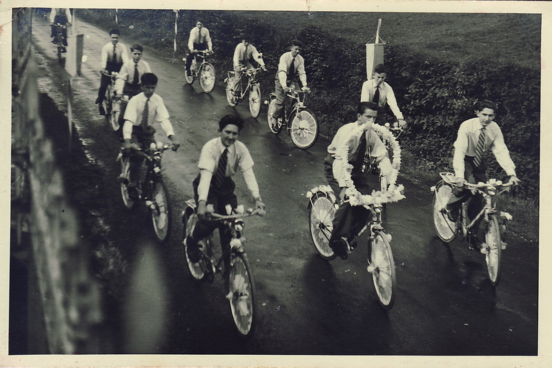 Radkolonnen zum Schützenfest etwa 1953