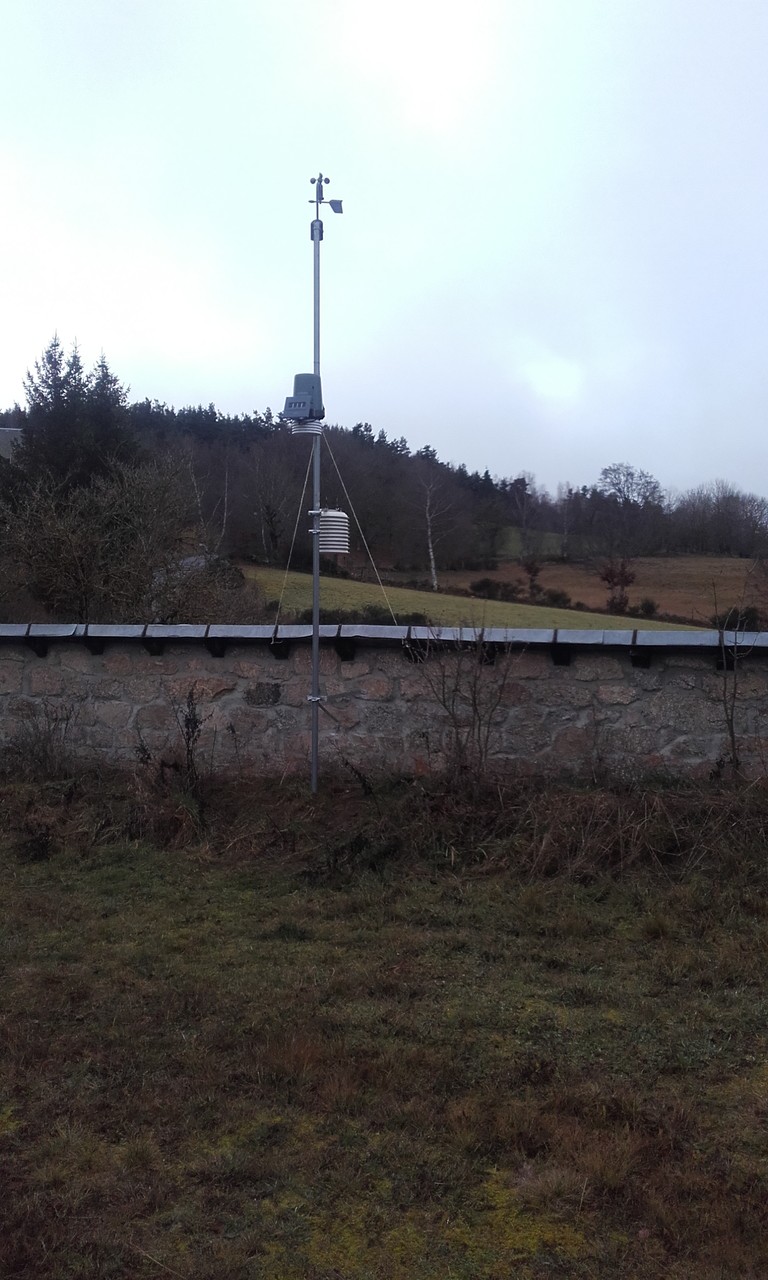wmr300 à Recoules de Fumas 48100 situé à 1040m