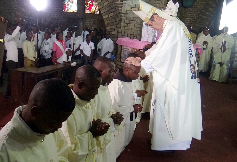 Ordination de nouveaux prêtres le 1er août.