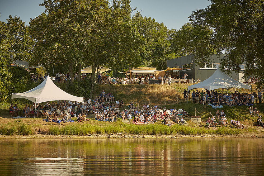 Yachthafen Open Air mit Seebühne