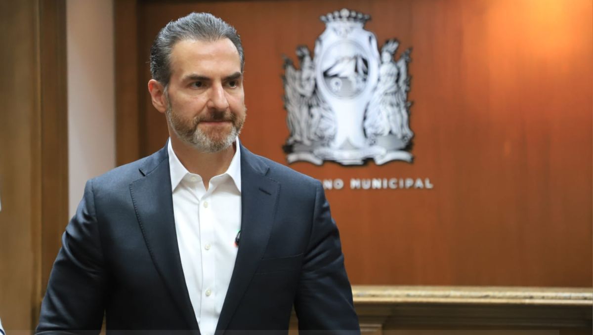 Asegura Adrian no distraerse con las elecciones 2027.