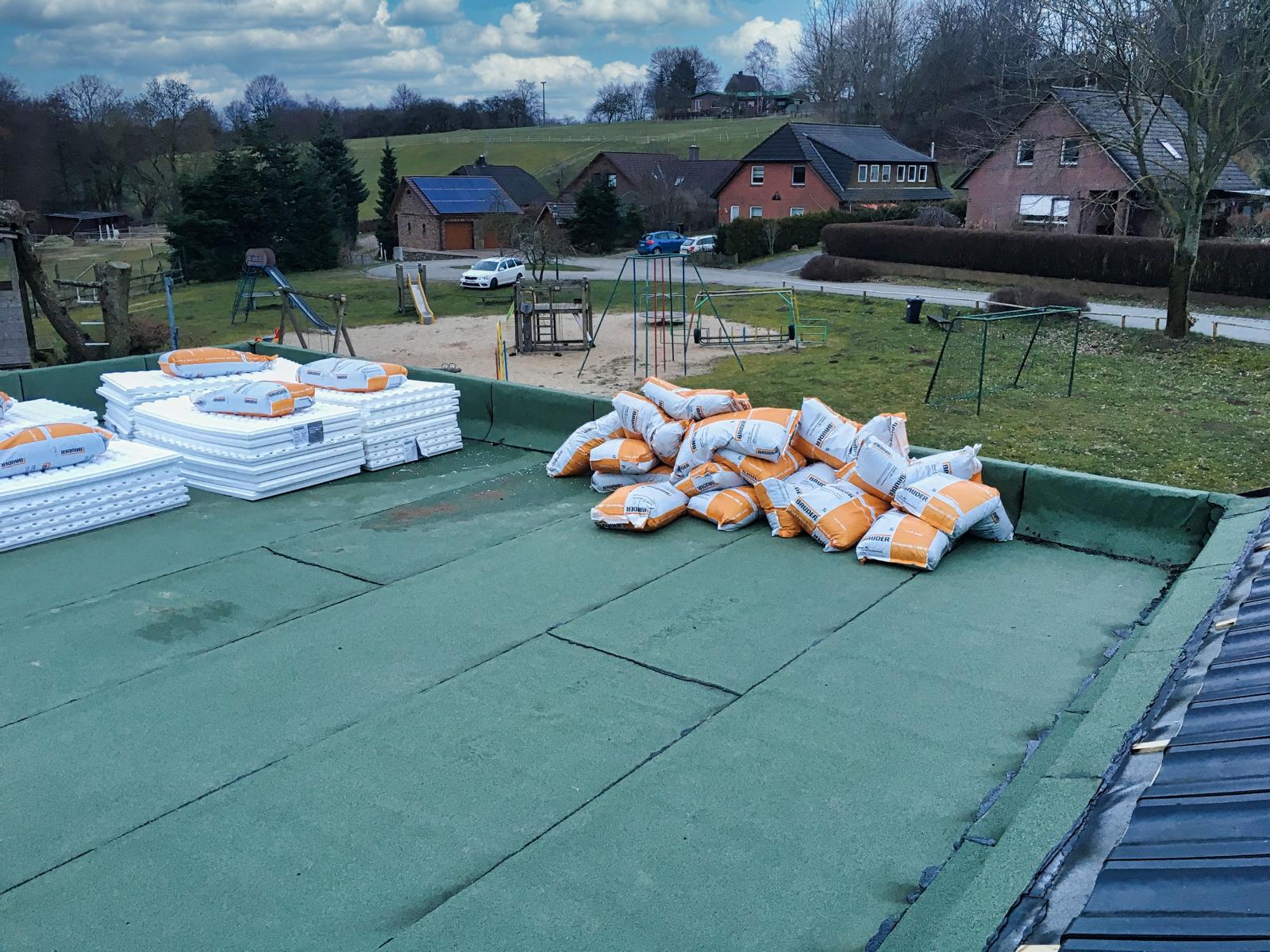 Vorbereitug für Gründach von Dachdeckern in Nordhausen