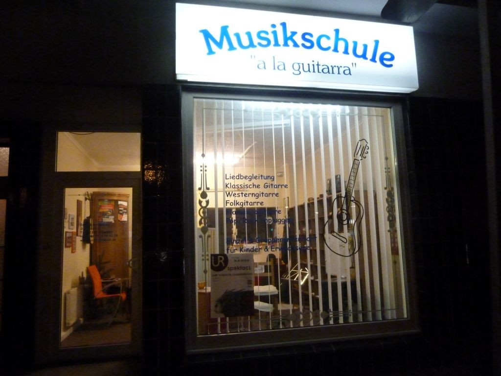 Musikschule "a la guitarra"