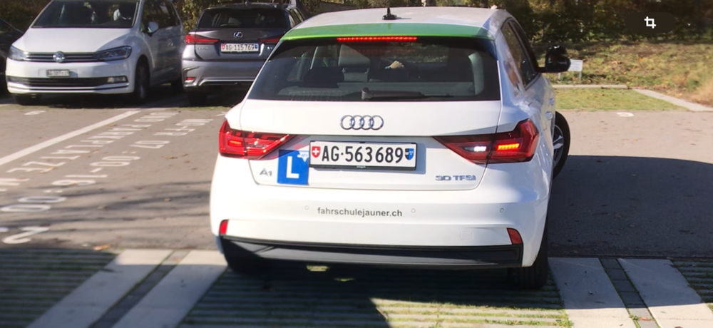 Schaltwagen der Fahrschule Jauner