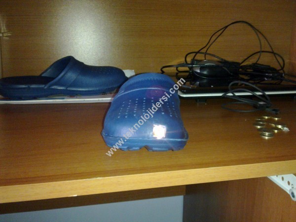 Isikli Terlik Projesi Teknoloji Ve Tasarim Dersi Yapalim Yapalim Net Satilik Robotlar Duzen Kusagi Kurgu Kusagi Yapim Kusagi Proje Icat Bulus Bilim Insanlari Patent