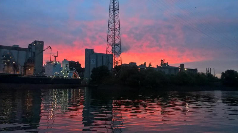 Hamburger Hafen bei Nacht