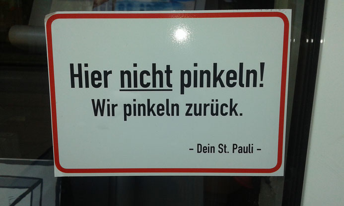 Aufkleber - Hier nicht pinkeln! Wir pinkeln zurück. - Dein St. Pauli - 