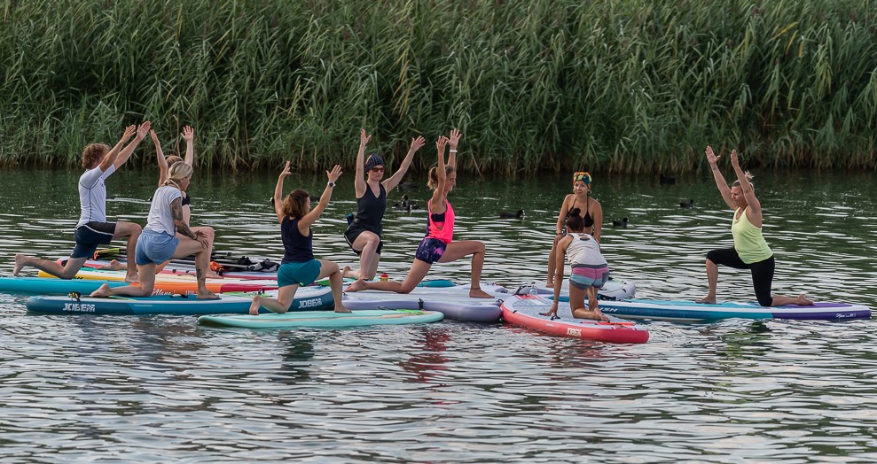 STAND UP PADDLING ERLACH am Bielersee SUPYoga supstation.ch