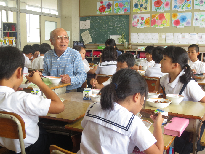 小学校 深津