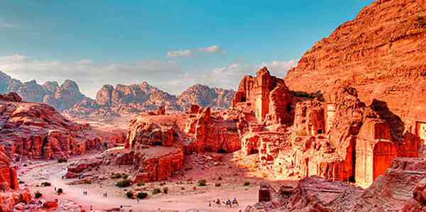 ナバテア王国の都ペトラの歴史 clubtravelers ページ！