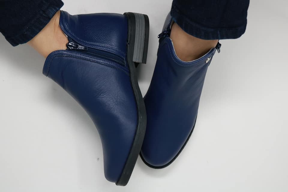 Bottines en cuir bleu