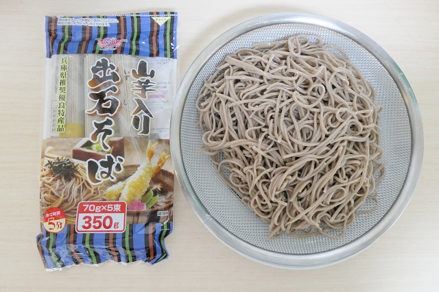 兵庫県のご当地蕎麦 田靡製麺 山芋入り出石そば