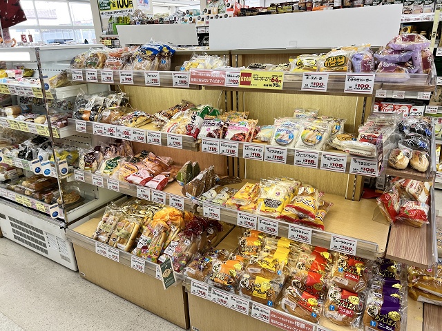 北海道のスーパーのパン売り場