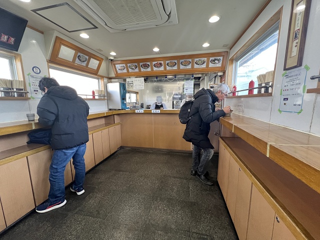 千葉県のご当地蕎麦 我孫子駅の立ち食いそば店 弥生軒