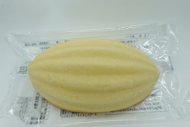 ニシカワ 白あん入りメロンパン