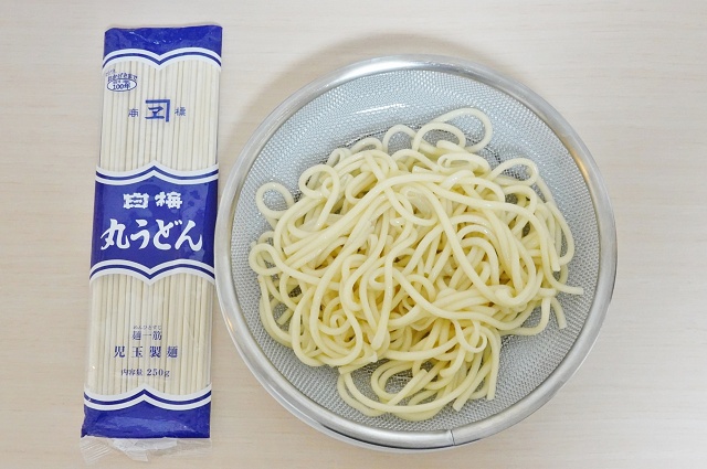 島根県のご当地うどん 児玉製麺 白梅丸うどん