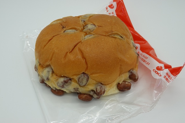 香川県のご当地パン 白十字 たっぷり豆パン