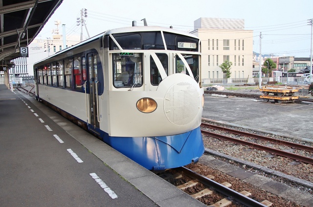 JR四国 新幹線を模した車両 鉄道ホビートレイン
