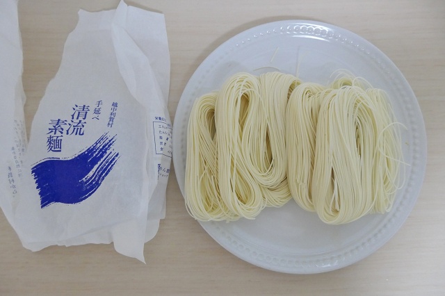 富山県のご当地素麺 越中利賀村 手延べ清流素麺