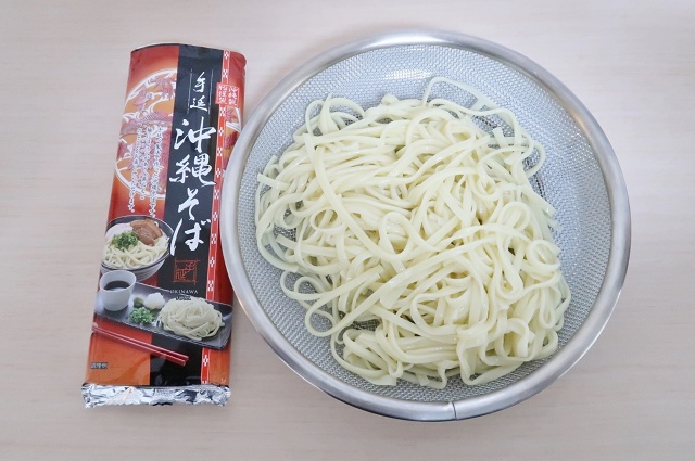 沖縄県のご当地麺 手延沖縄そば 沖縄製粉株式会社