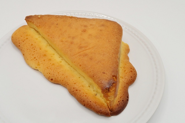 大分のご当地パン 三角チーズパン
