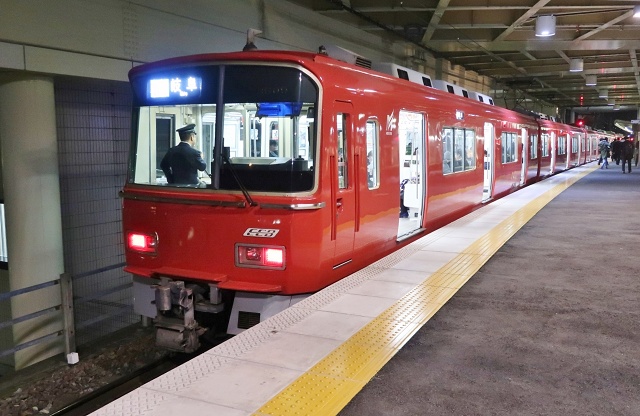名鉄 前後駅 岐阜行き