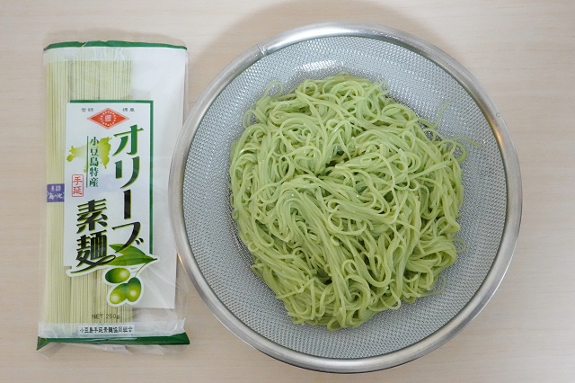 香川県のご当地麺 小豆島 オリーブ素麺