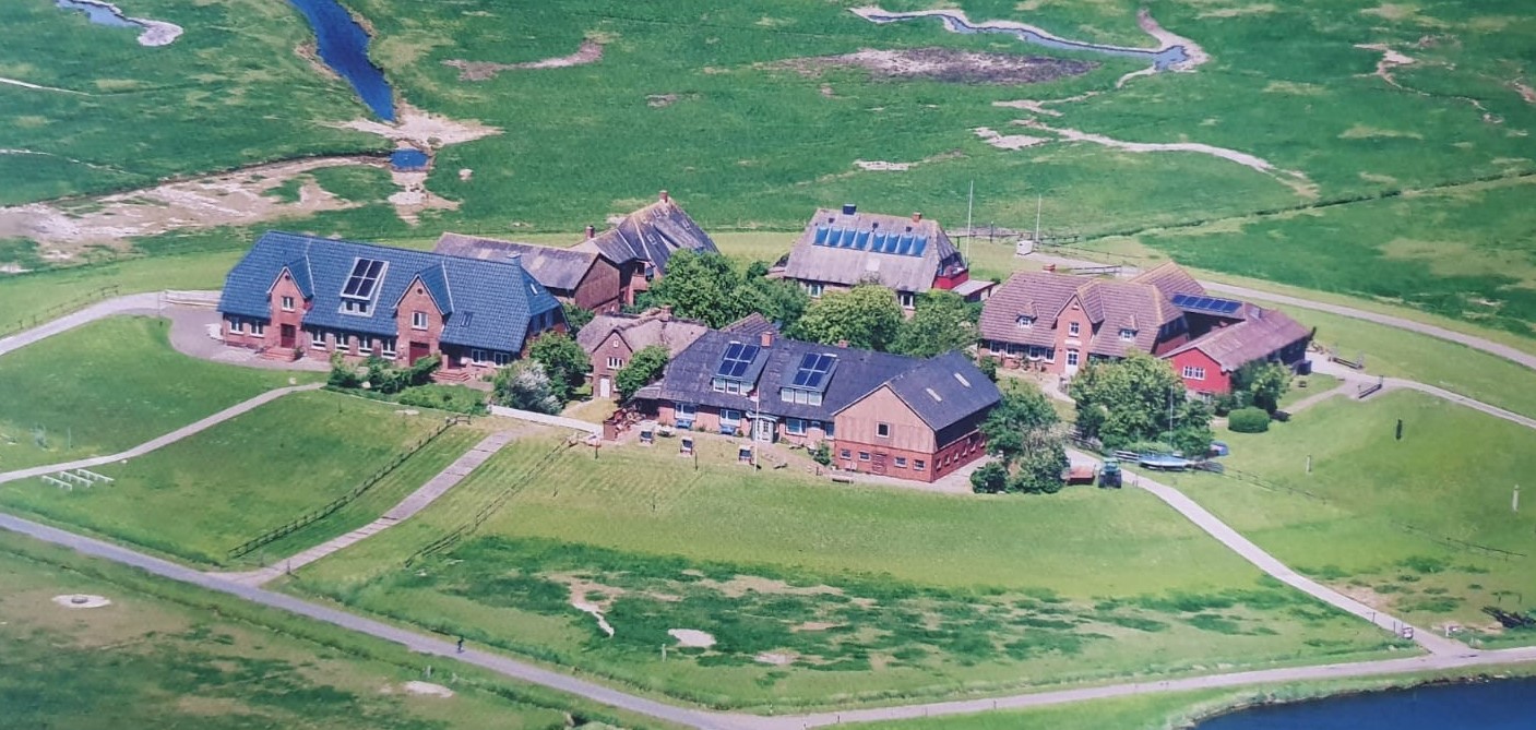 Haus Helgoland auf der Hallig Hooge - Ferienwohnungen im Wattenmeer