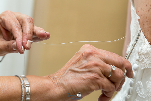 Dettagli sul vestito della sposa