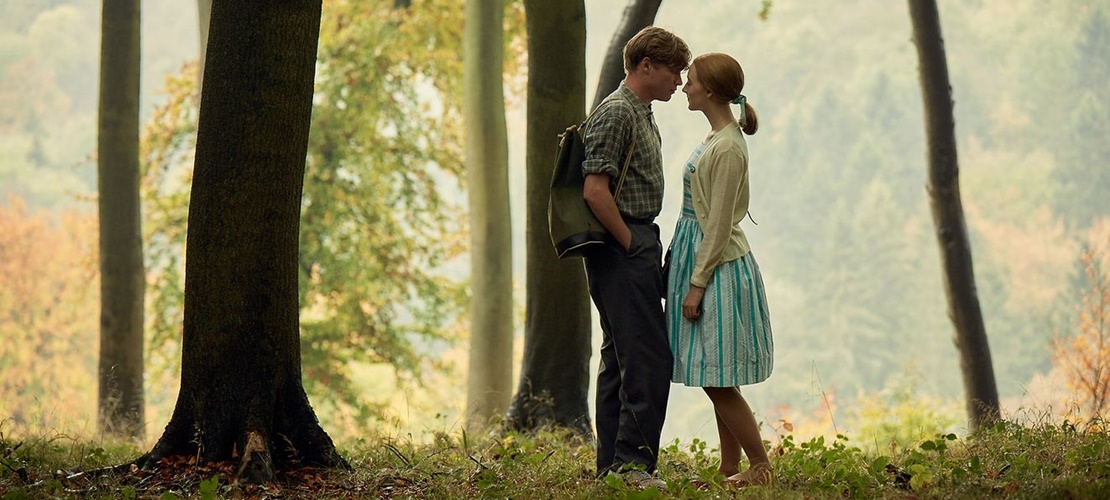 B A Vo Sur La Plage De Chesil Avec Saoirse Ronan