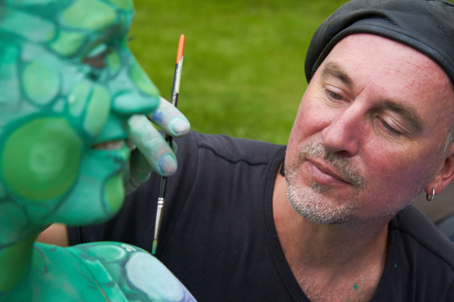 "Lizard"; Bodypainting Martin Welzel; Foto Ralf Leubner; Model Anna 