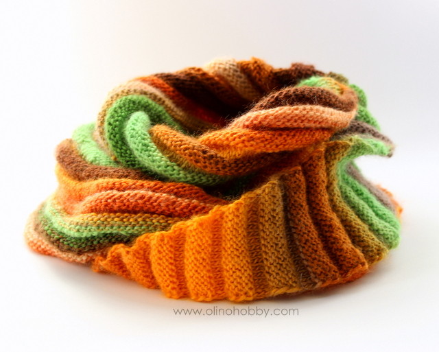 knitted scarf Frangiflutti