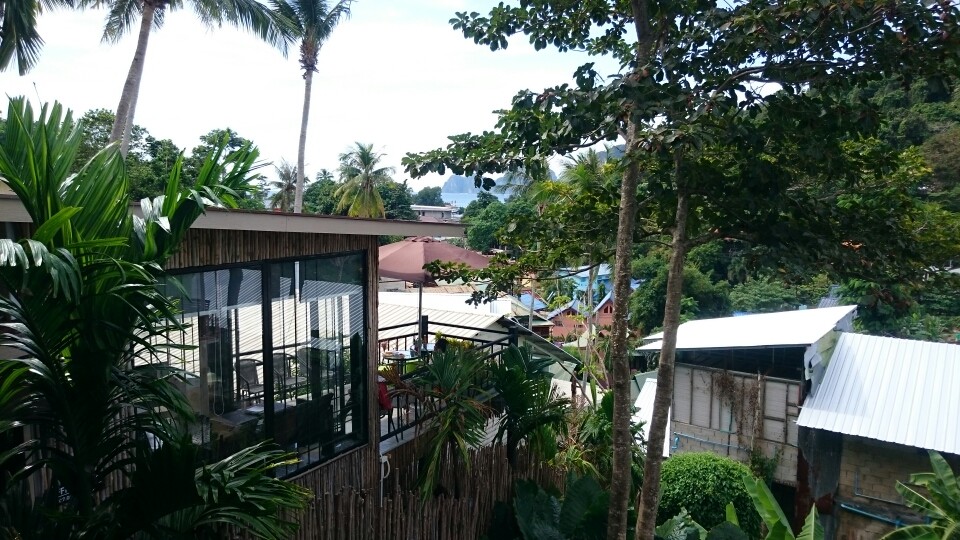 ...unser Hotel zu erklimmen ist schon heftig, aber der Ausblick entschädigt...