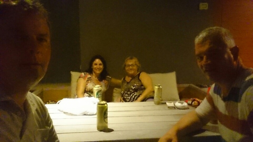 ...von wegen, erst noch das obigatorische gute Nacht Bierchen...