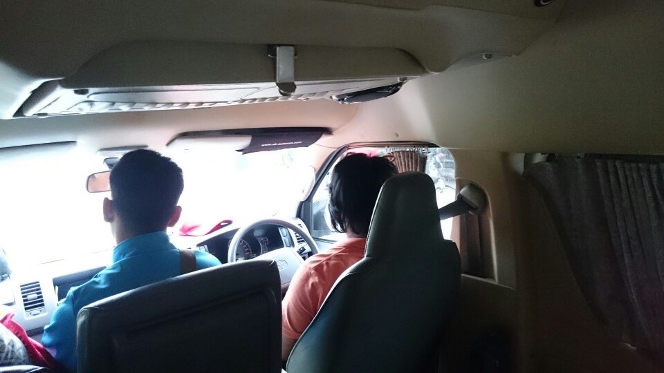 ....schon wieder rein in den Minibus....