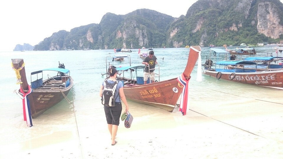 Erstmal ein Boot gemietet...