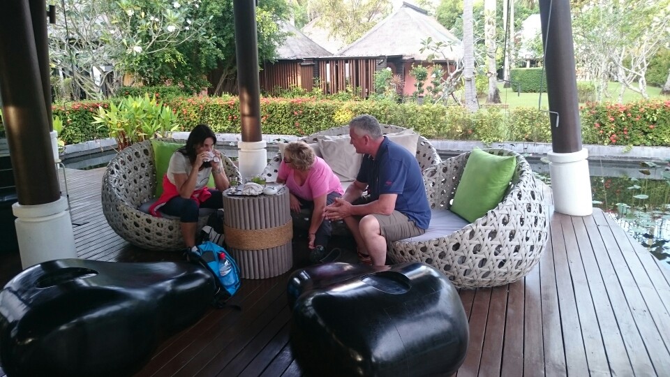 ...mit dem Empfang wegen upgrade rum diskutieren