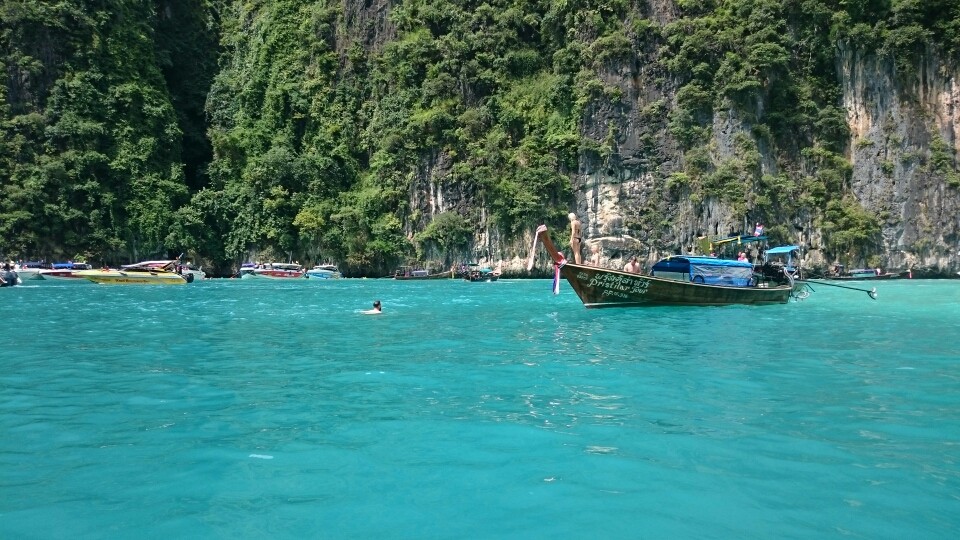 ...vorbei an verschwiegenen Buchten...